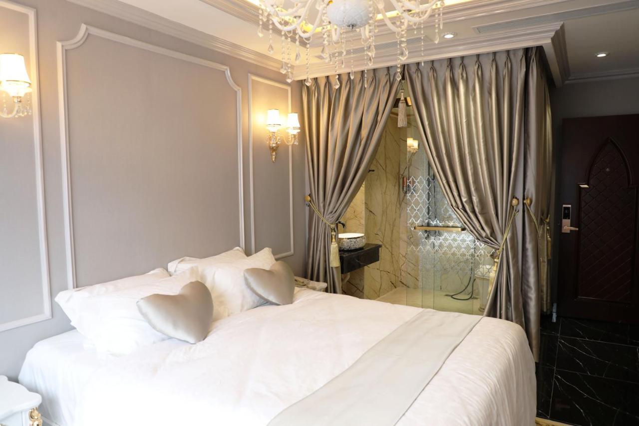Enjoy Hotel 7 Хошимін Екстер'єр фото