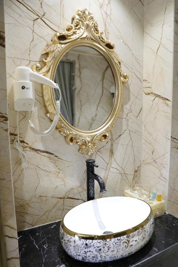 Enjoy Hotel 7 Хошимін Екстер'єр фото