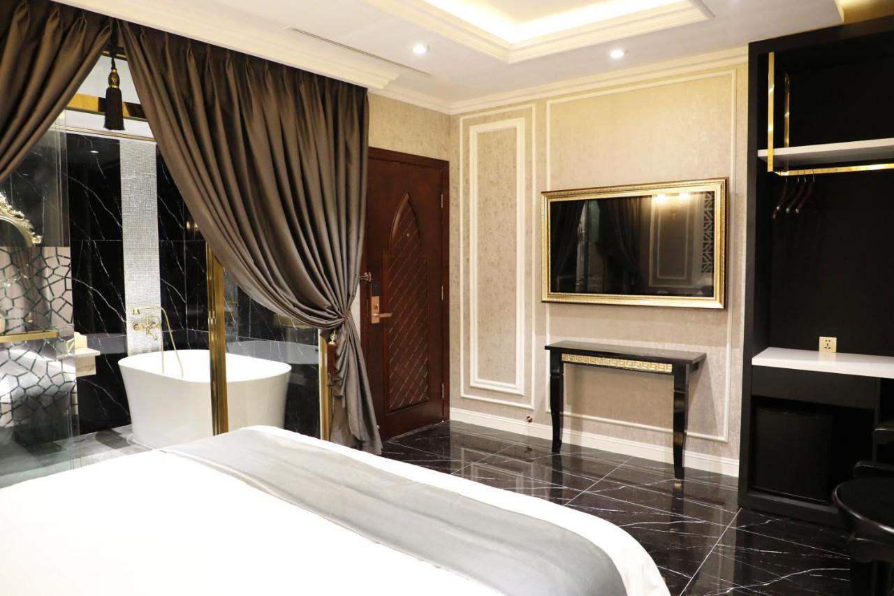 Enjoy Hotel 7 Хошимін Екстер'єр фото
